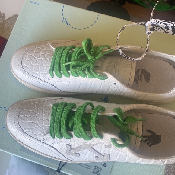 OFF-WHITE Auth Sneakers💯 - Picture 6 of 8